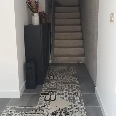Adiva Loft 아파트 폰테데우메